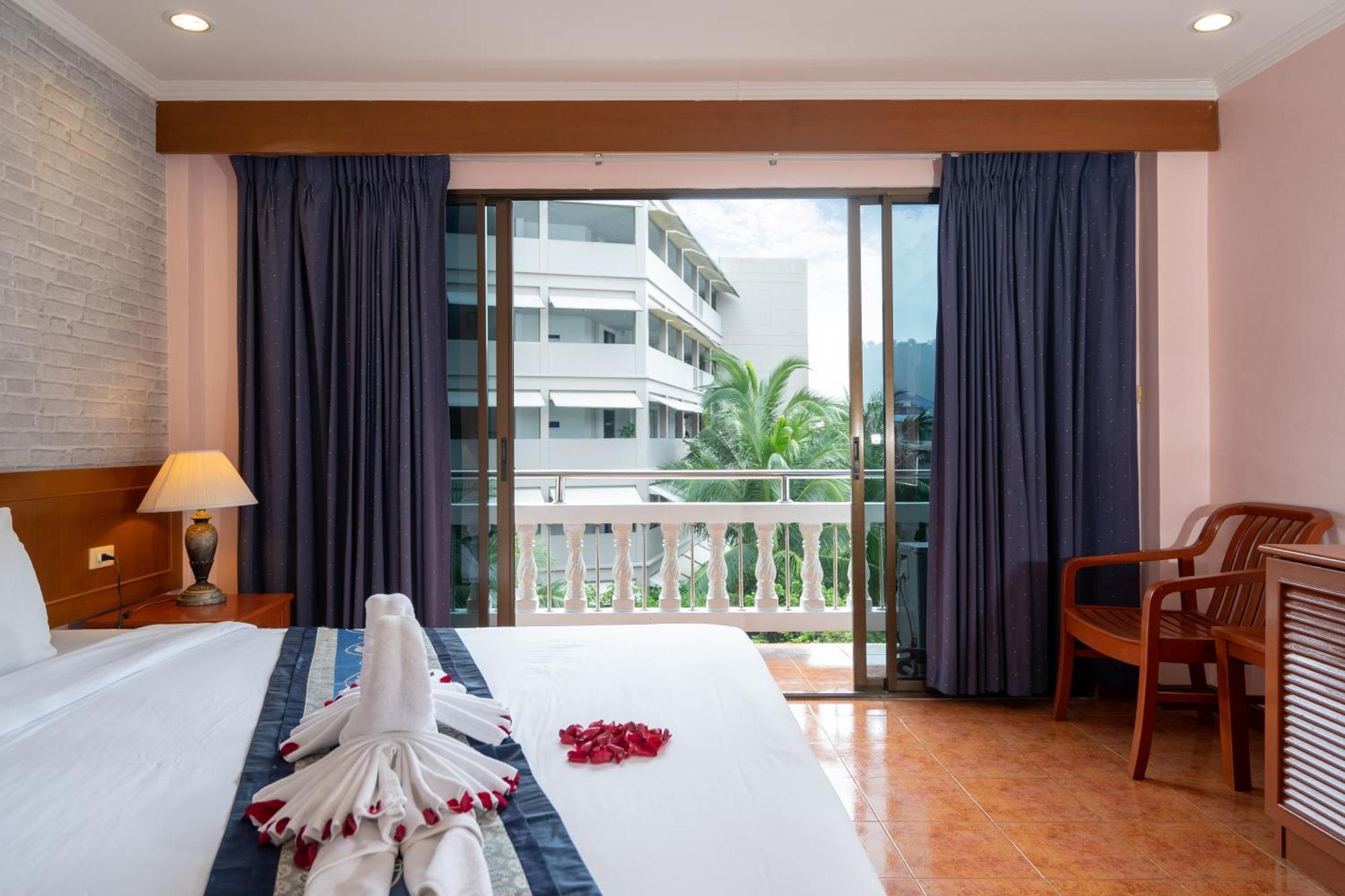 Patong Central Residence And Apartment Buitenkant foto