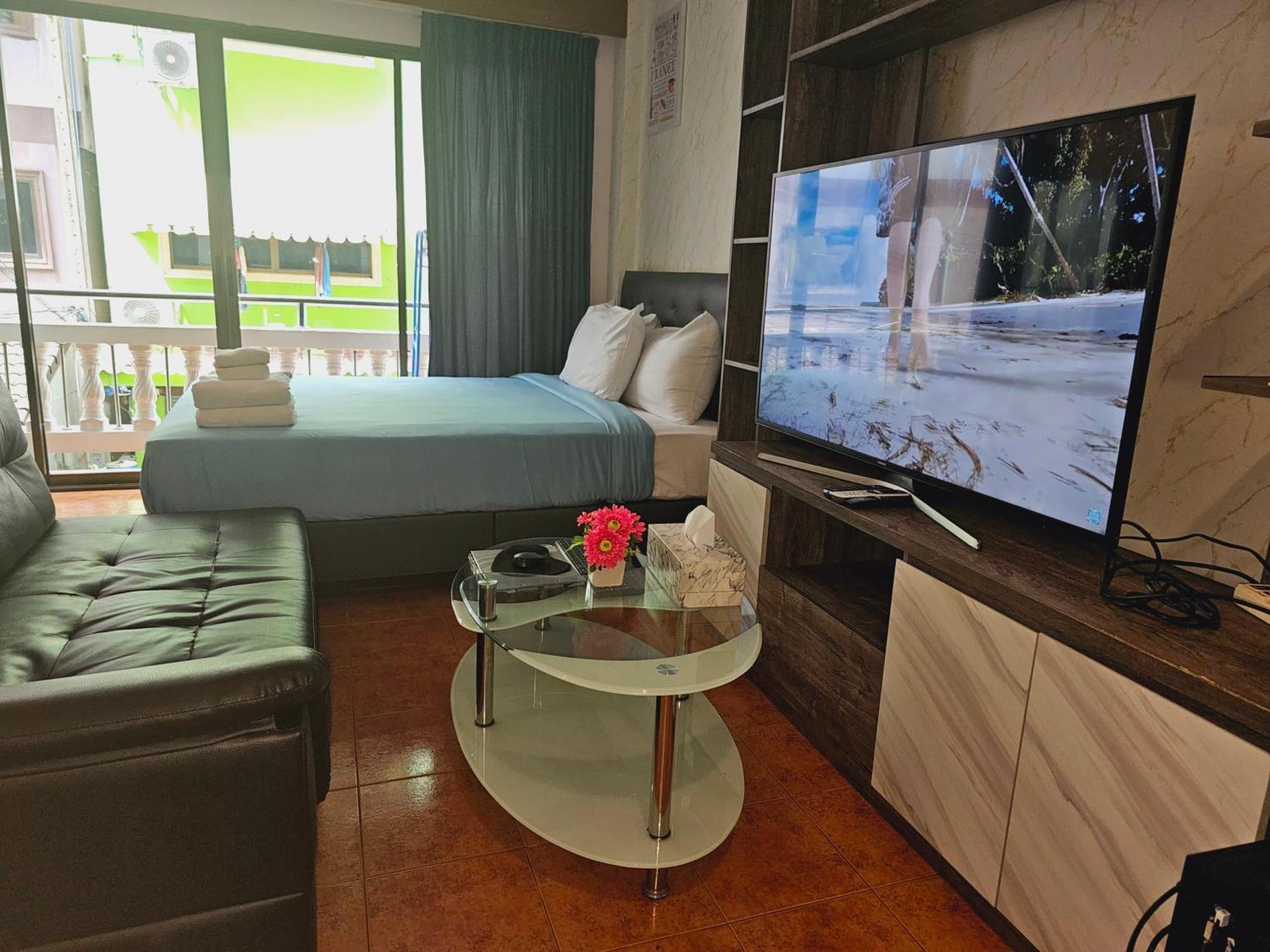Patong Central Residence And Apartment Kamer foto