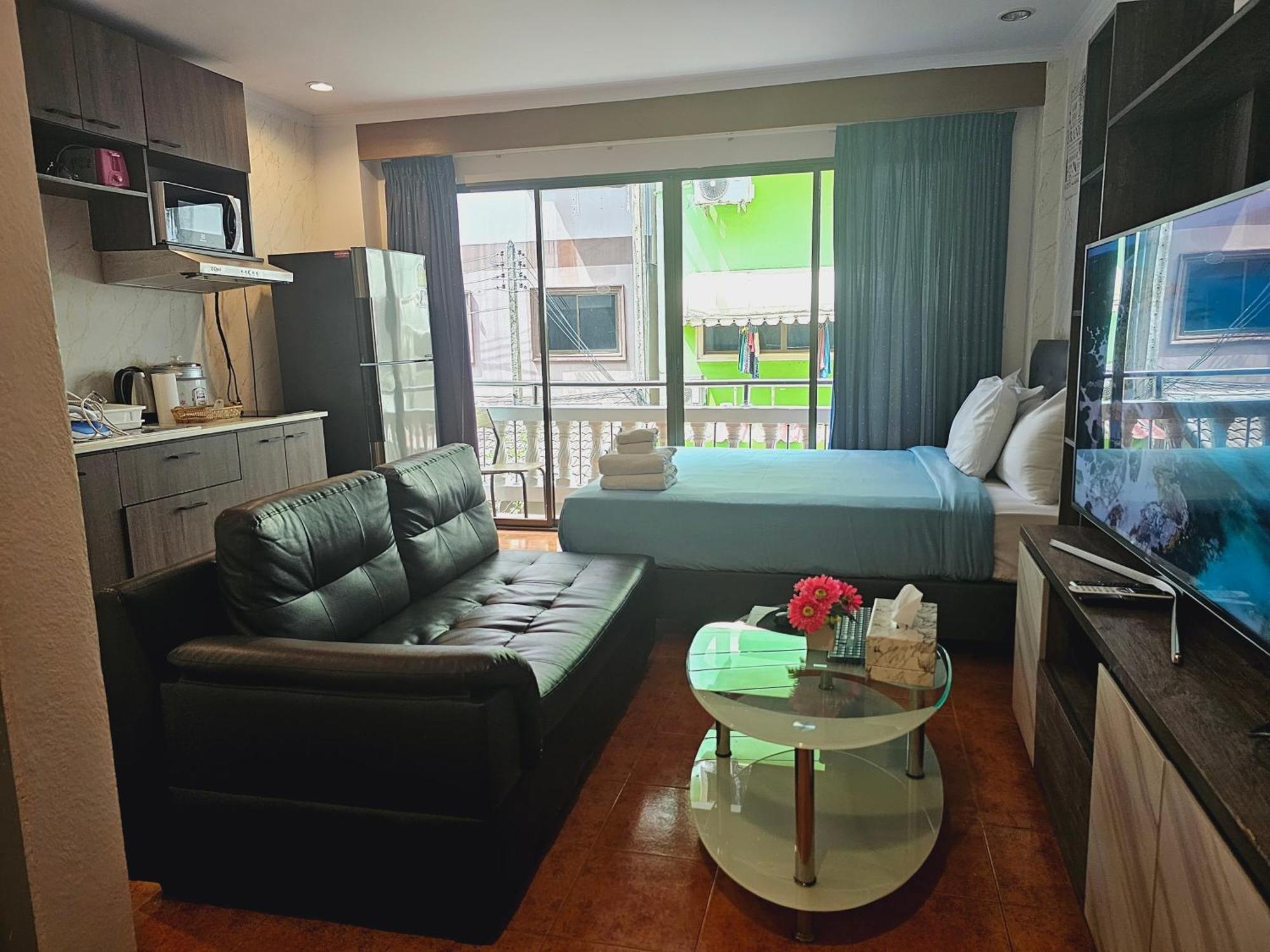 Patong Central Residence And Apartment Buitenkant foto