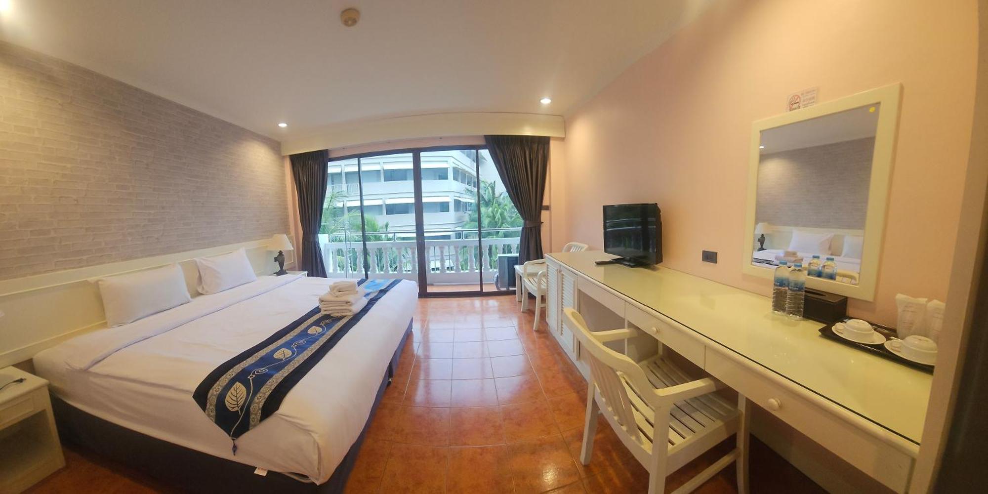 Patong Central Residence And Apartment Buitenkant foto